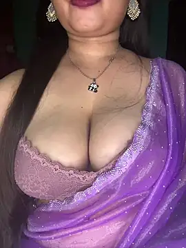 Naughty_pooja44 live webcam show