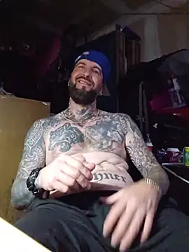 Beardedtattood webcam