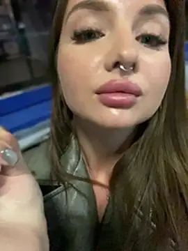 krismagnoly - KrisMagnoly's free webcam - UK Sex Cams