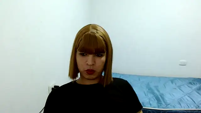 estefania224 webcam