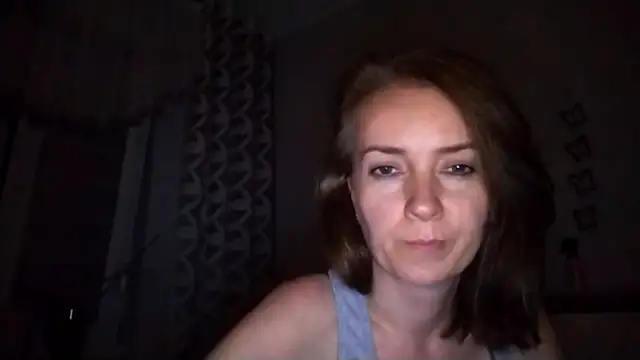 JenniferAlone live webcam show