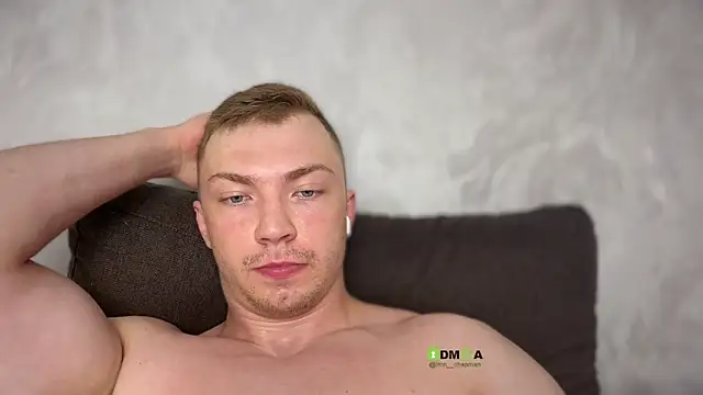 iron__chap webcam