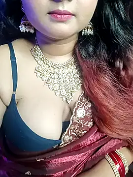 MIDNIGHT__LOVE live cam on StripChat