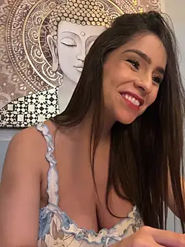 Mau_White
