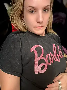 Kitty_DaCocks webcam