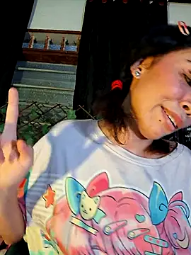 Dolli_virginpussy live webcam show