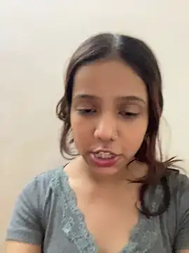 Maggie_748 webcam