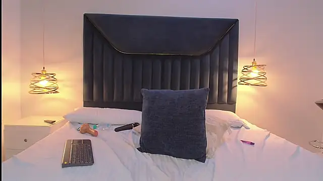 CamilaMoons live webcam show
