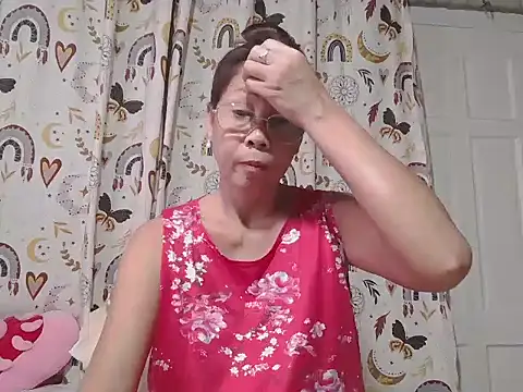 urwife_tobe webcam