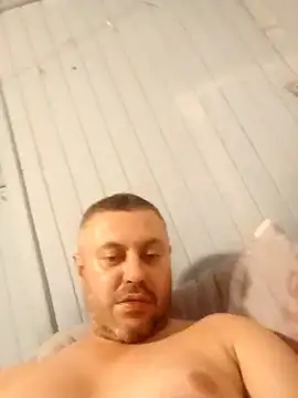 richton62 live cam on StripChat