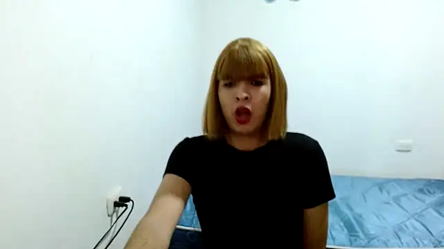 estefania224 webcam