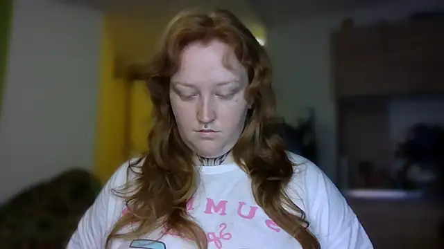 CURVYSAKURA webcam