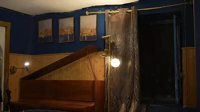 VanessaDoyle webcam