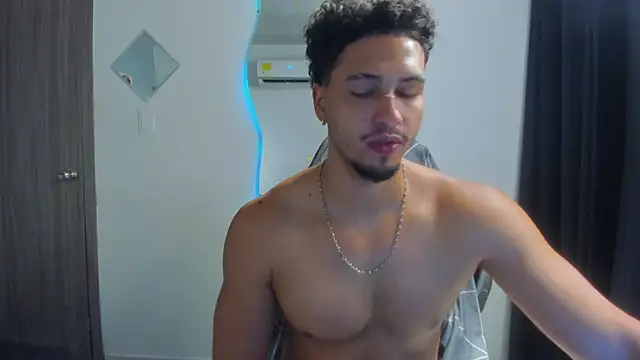 Kris_Khalifa69 webcam