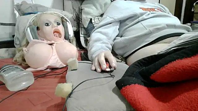 messi_syssy live cam on StripChat
