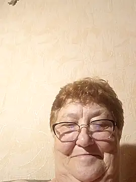 Katherine735 live cam on StripChat