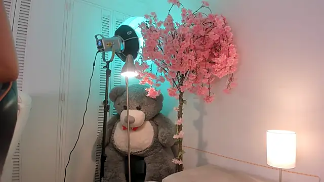 kitty_miaa live cam on StripChat