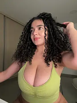 Curlyierr webcam