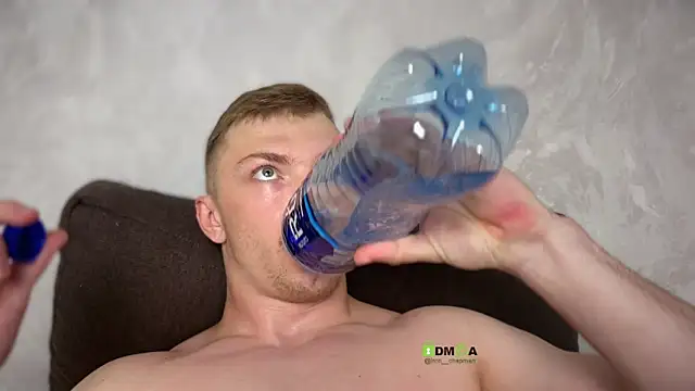 iron__chap live webcam show