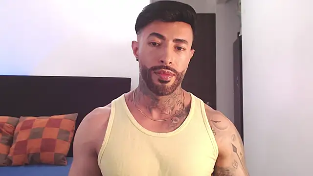 andrea_de_lucaa webcam