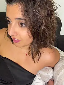 Novababy18 webcam