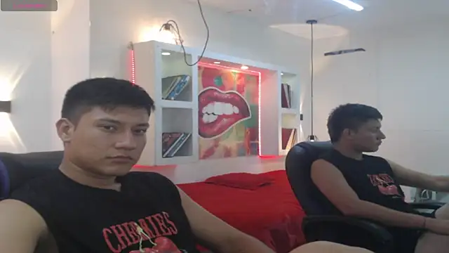 dominantboy4 (M twink) - cum show