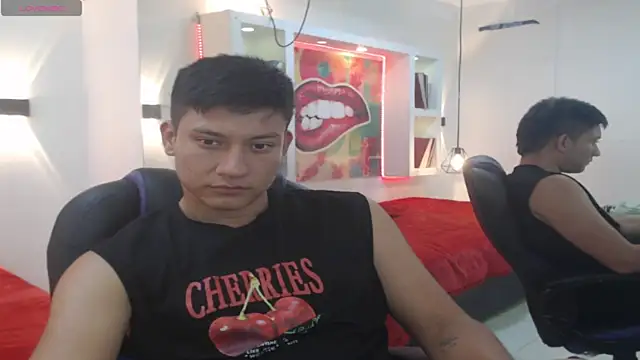 DominantBoy4 live sex cam