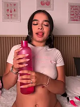 SofiBlossom_ webcam