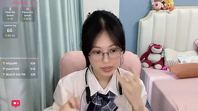 Luna-666 live webcam show