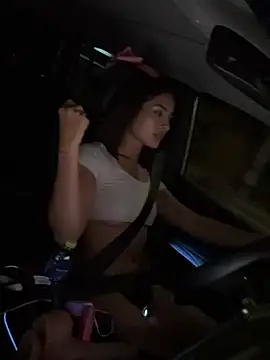 sambelcherry (F teen) - Show tits