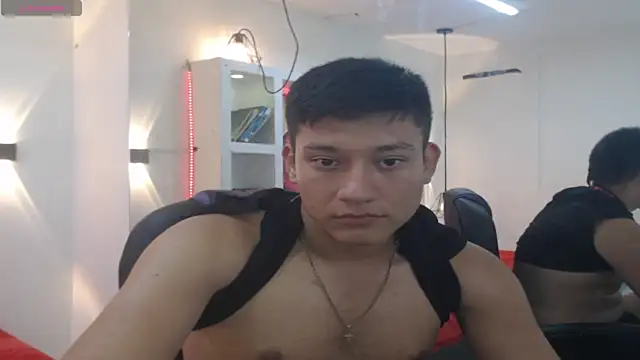 dominantboy4 (M twink) - cum show