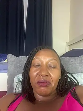 FREAKYBBW_001 webcam