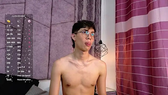 AronTawers webcam