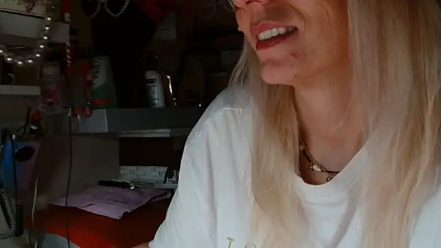 KathleenEdwards webcam