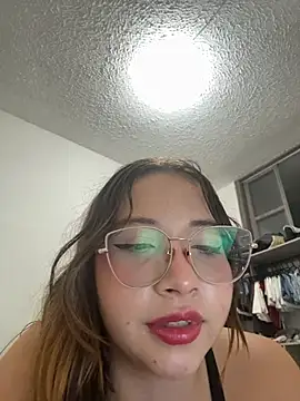 AliciaWhite_nt webcam