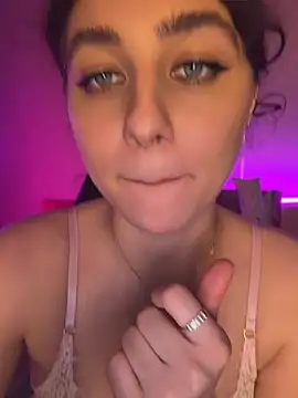 Your_insomniya live cam on StripChat