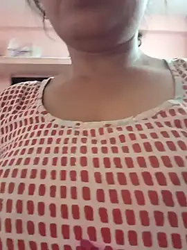 Miss_sruthi live cam on StripChat