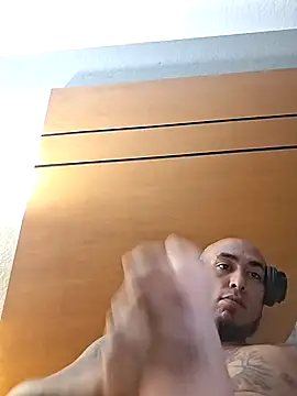 Mac15151 live cam on StripChat