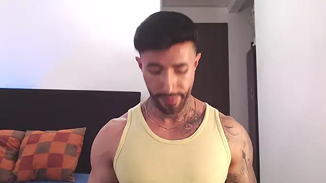 andrea_de_lucaa webcam