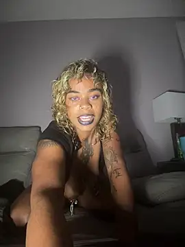 FetishFaeBae webcam