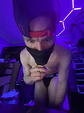 Cloudd_Kingg_Iceyyy webcam