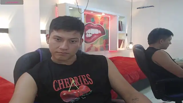 DominantBoy4 live cam on StripChat