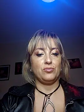 DesireSatler webcam