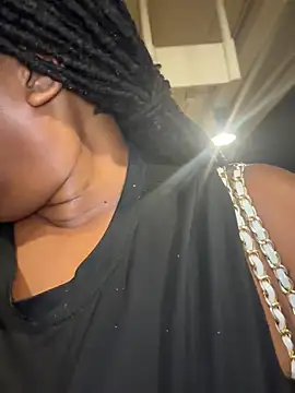 GirthGoddessCoco webcam