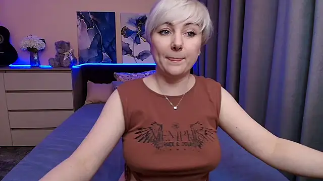 BlondPearl webcam