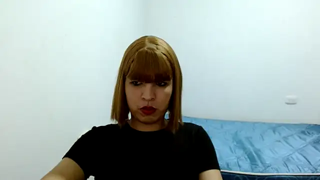 estefania224 webcam