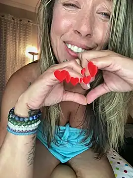 MiraKisss webcam