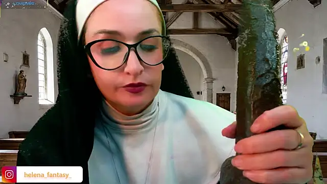 helenas_fantasy webcam