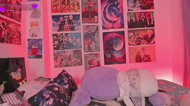 MissCurvyTop webcam