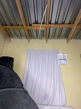 MiyaXo2 webcam